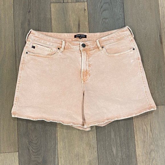 Dear John Peach Lillie Short Cuffed Size 32 EUC - Picture 2 of 6